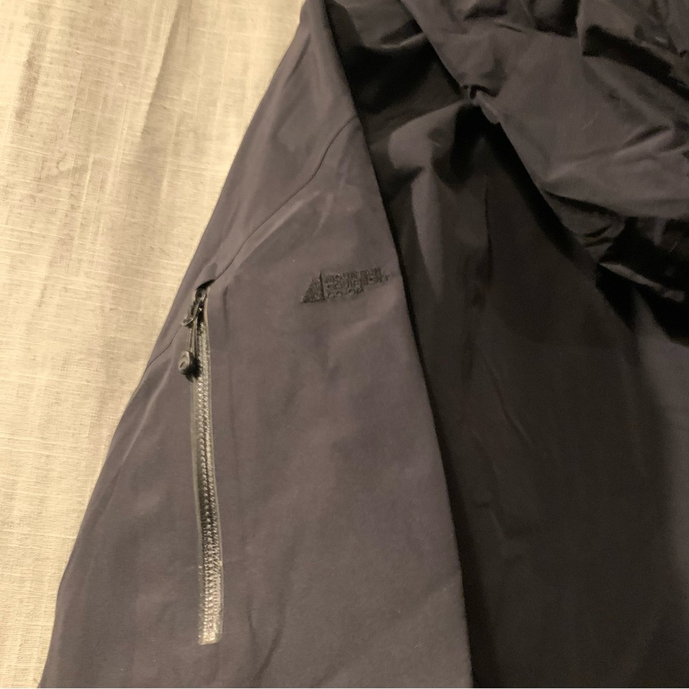 Mountain Hardware Jacket - image 6